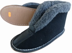 Ciepłe Kapcie Bambosze Zimowe z Filcu - Styl i Komfort dla Twoich Stóp