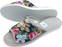 Lniane Klapki Damskie do Domu – Kwiatowy Urok w Stylu Retro