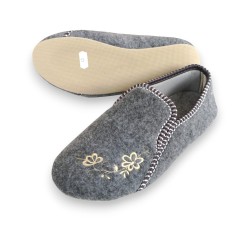 Bambosze Damskie Szare z Haftem – Komfortowe Kapcie na Co Dzień | Produkt Polskibambosze ciepłe damskie