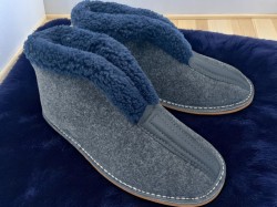 Bambosze męskie filcowe kapcie z wysoką cholewką – Ciepło i wygoda na chłodne dni