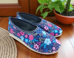 Polskie Kapcie Damskie Bambosze – Oddychające, Lekkie, Kolorowe