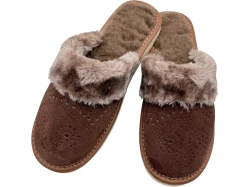 Ciepłe kapcie damskie skórzane zamszowe brązowe z futerkiem