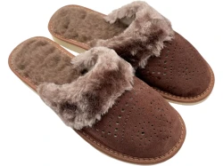 Ciepłe kapcie damskie skórzane zamszowe brązowe z futerkiem