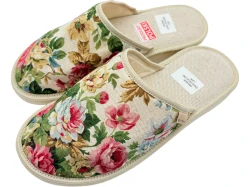 Kapcie lniane damskie w kwiaty – ekologiczny komfort i styl