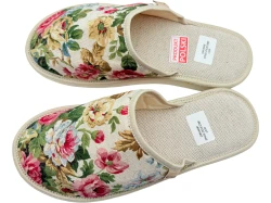 Kapcie lniane damskie w kwiaty – ekologiczny komfort i styl
