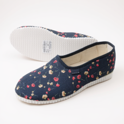 Eleganckie polskie bambosze z motywem kwiatowym – lekkie kapcie z gumową podeszwą