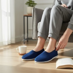 Kapcie damskie welurowe granatowe – wygoda i styl na co dzień