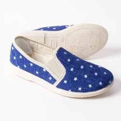 Kapcie Damskie Slip On Granatowe w Gwiazdki – Lekkie, Wygodne, Stylowe
