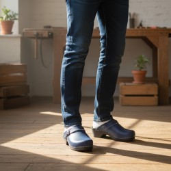 Drewniaki skórzane męskie granatowe – klasyka, komfort