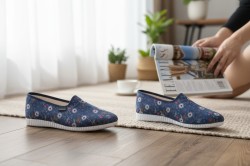 Bambosze damskie w kwiaty – wygodne kapcie z Polski