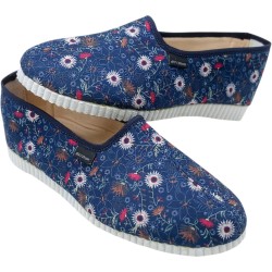 Bambosze damskie w kwiaty – wygodne kapcie z Polski