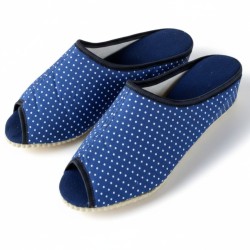 Pantofle kapcie damskie na klinie 3 cm – lekkie, wygodne i polskie