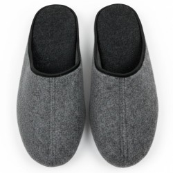 Kapcie męskie filcowe – polskie pantofle domowe, lekkie i wygodne