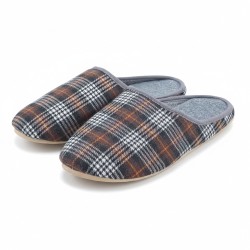Kapcie męskie w kratę