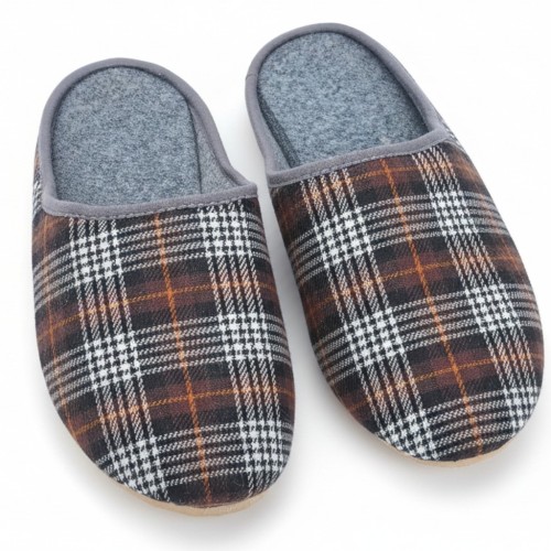 Kapcie męskie w kratę