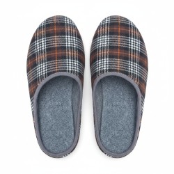 Kapcie męskie w kratę