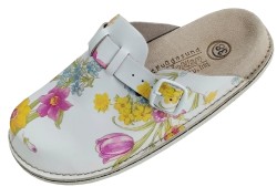 Klapki skórzane fusbet z kwiatowym motywem – komfort i styl na co dzień